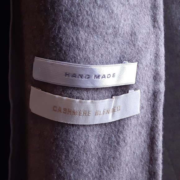 Carrie's Note, Hand Made, CASHMERE Blended, Hidden Button, Slit Pockets, Size M - Picture 3 of 8